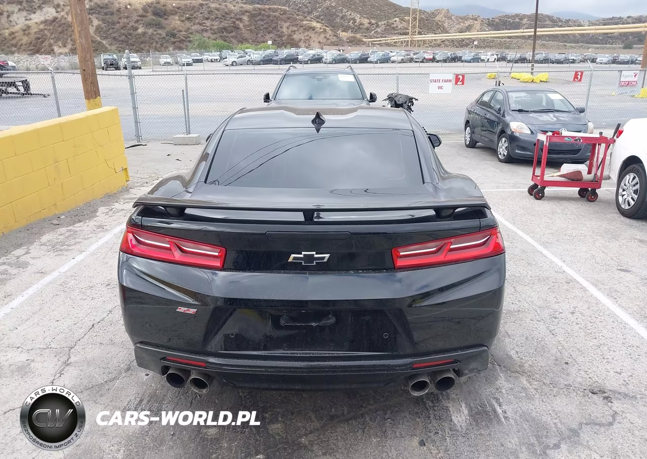2016 Chevrolet Camaro 2Ss VIN:1G1FG1R75G0148837 - 18