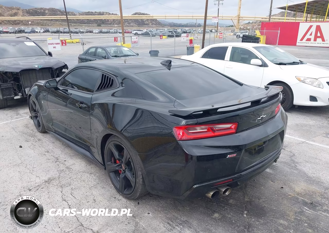 2016 Chevrolet Camaro 2Ss VIN:1G1FG1R75G0148837 - 3