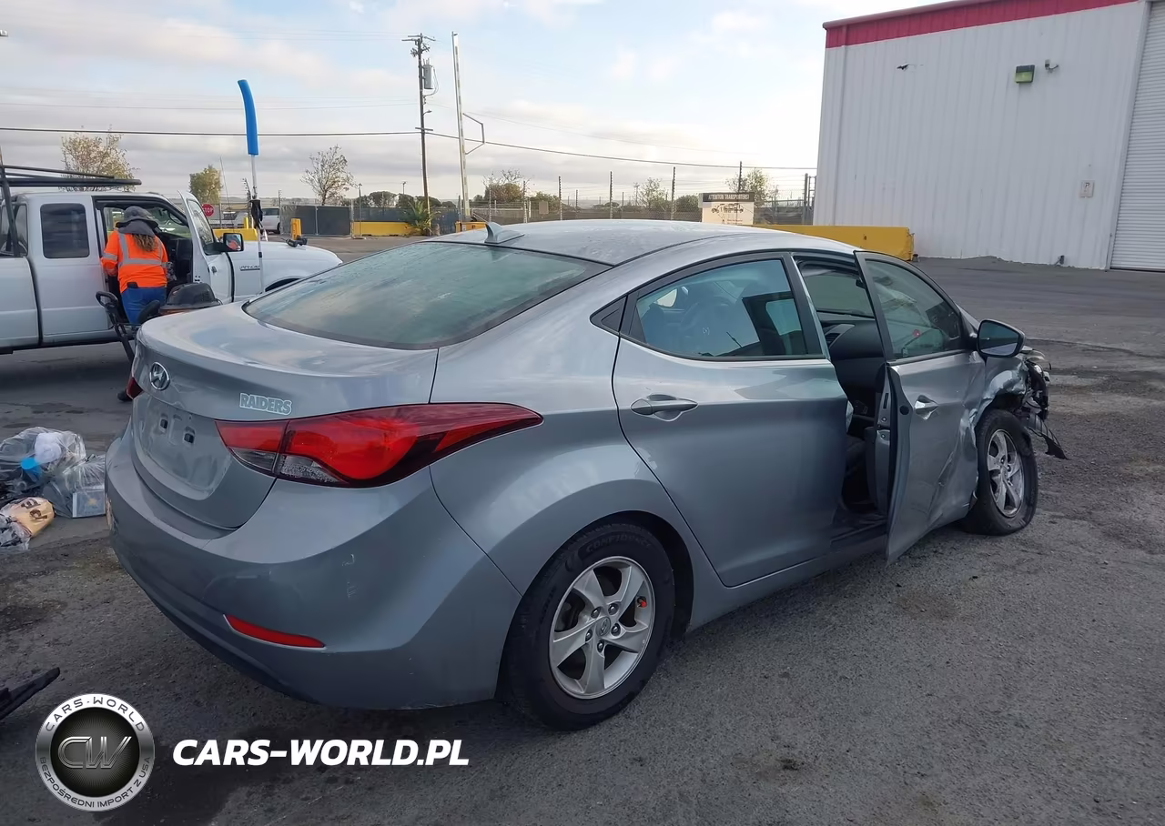 2015 Hyundai Elantra Se VIN:5NPDH4AE2FH562103 - 4