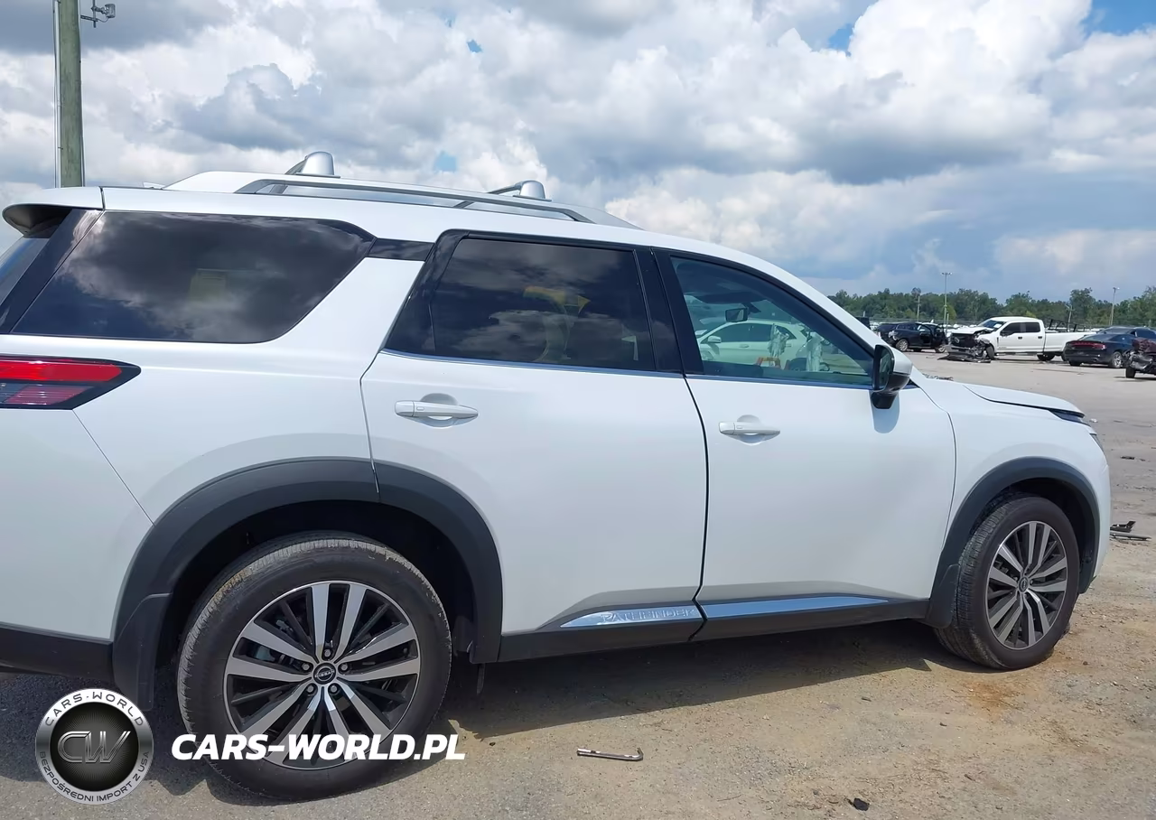 2025 Nissan Pathfinder Platinum Fwd VIN:5N1DR3DG1SC282050 - 13