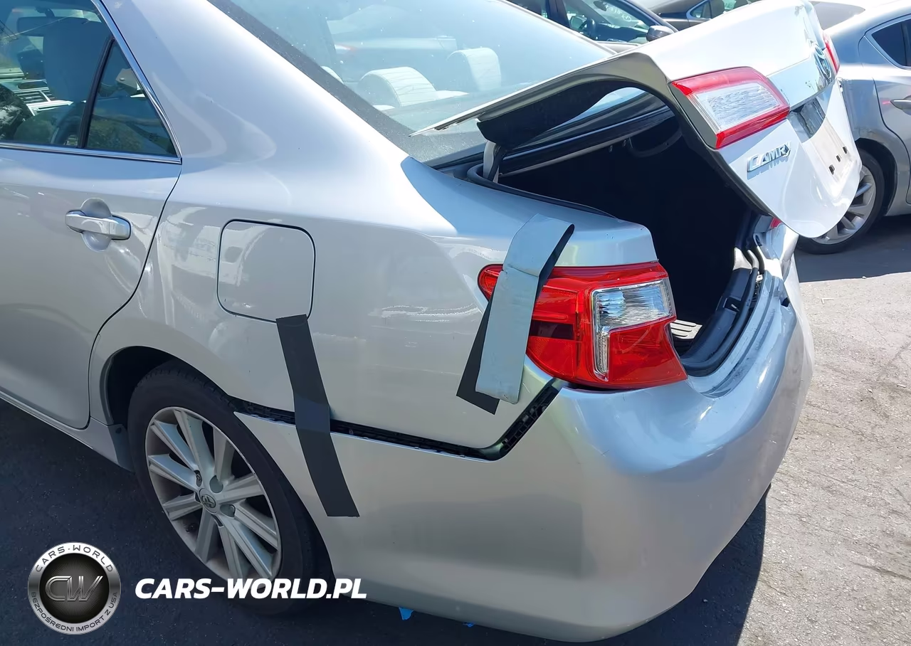 2014 Toyota Camry Xle VIN:4T4BF1FK7ER358283 - 17