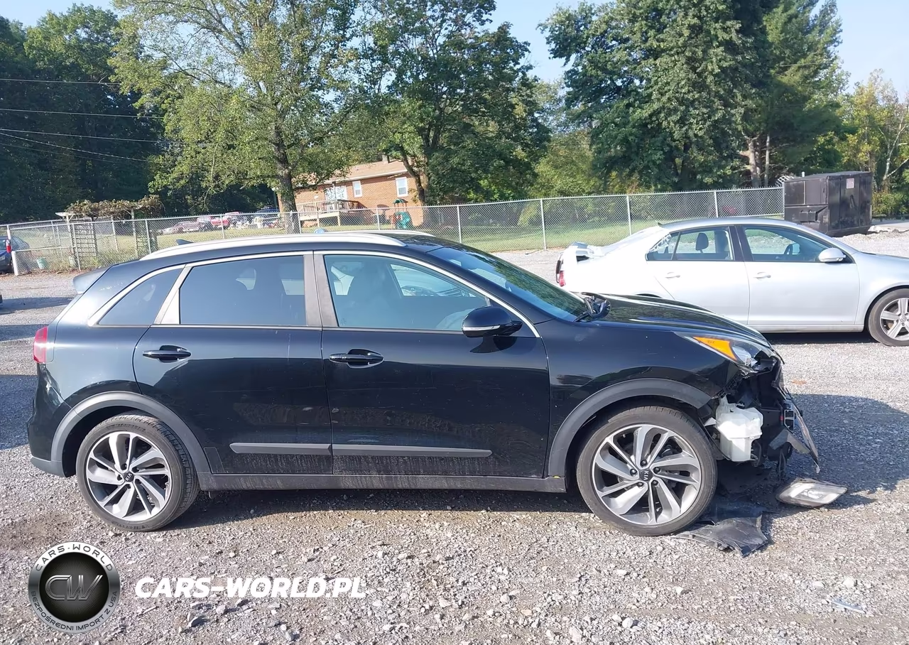 2019 Kia Niro Touring VIN:KNDCE3LC0K5222842 - 14