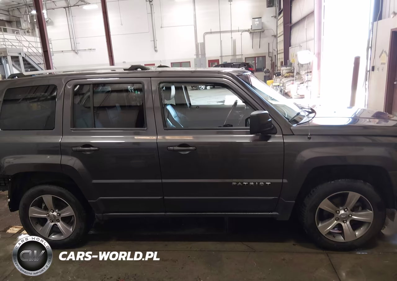2017 Jeep Patriot High Altitude 4X4 VIN:1C4NJRFB9HD113840 - 14