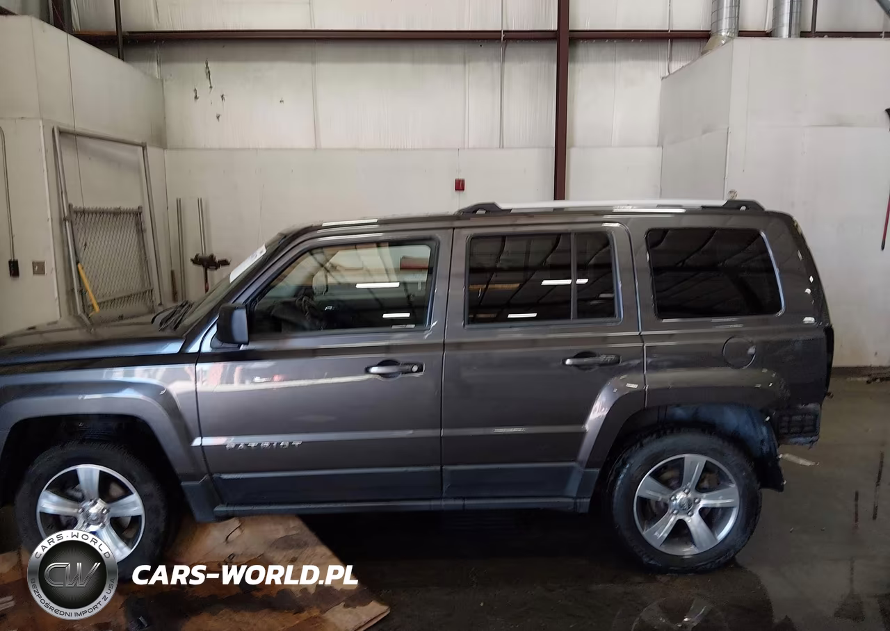 2017 Jeep Patriot High Altitude 4X4 VIN:1C4NJRFB9HD113840 - 15
