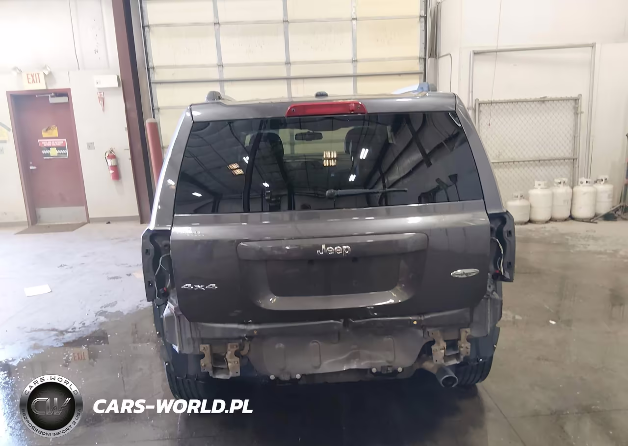2017 Jeep Patriot High Altitude 4X4 VIN:1C4NJRFB9HD113840 - 17