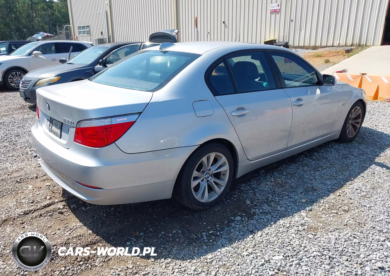 2009 BMW 5 Series 528I VIN:WBANU53559C121842 - 4