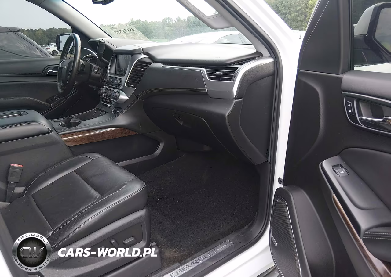 2017 Chevrolet Tahoe Lt VIN:1GNSCBKC4HR384446 - 5