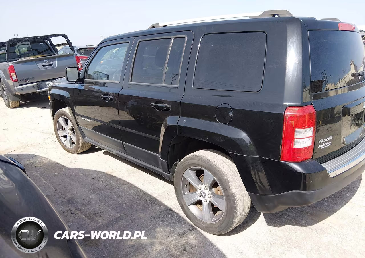 2017 Jeep Patriot High Altitude 4X4 VIN:1C4NJRFB9HD205949 - 14