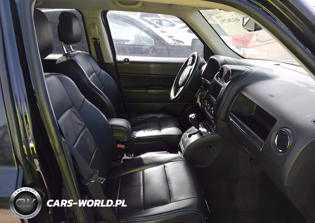 2017 Jeep Patriot High Altitude 4X4 VIN:1C4NJRFB9HD205949 - 5