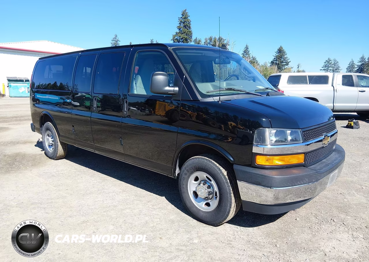2018 Chevrolet Express 3500 Lt VIN:1GAZGPFG0J1299817 - 1