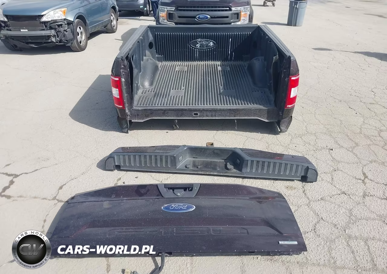 2018 Ford F-150 Xlt VIN:1FTEW1CG4JKC53900 - 12