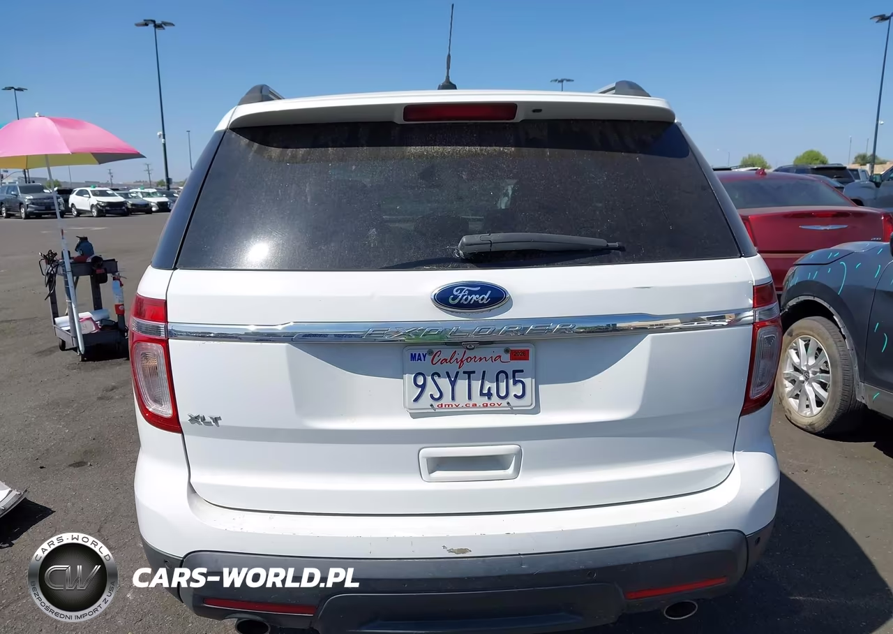 2015 Ford Explorer Xlt VIN:1FM5K7D86FGC64893 - 16