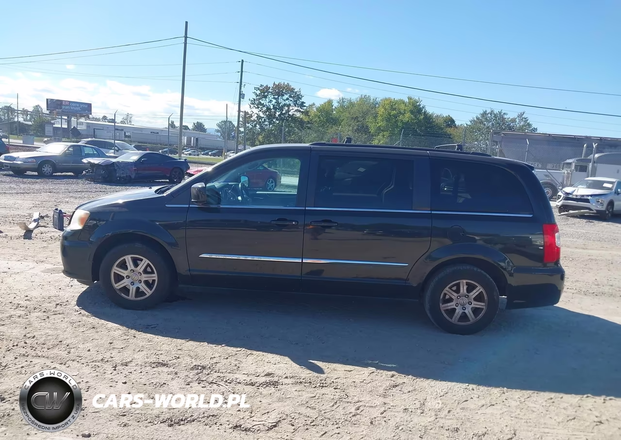 2012 Chrysler Town & Country Touring VIN:2C4RC1BG8CR240048 - 14