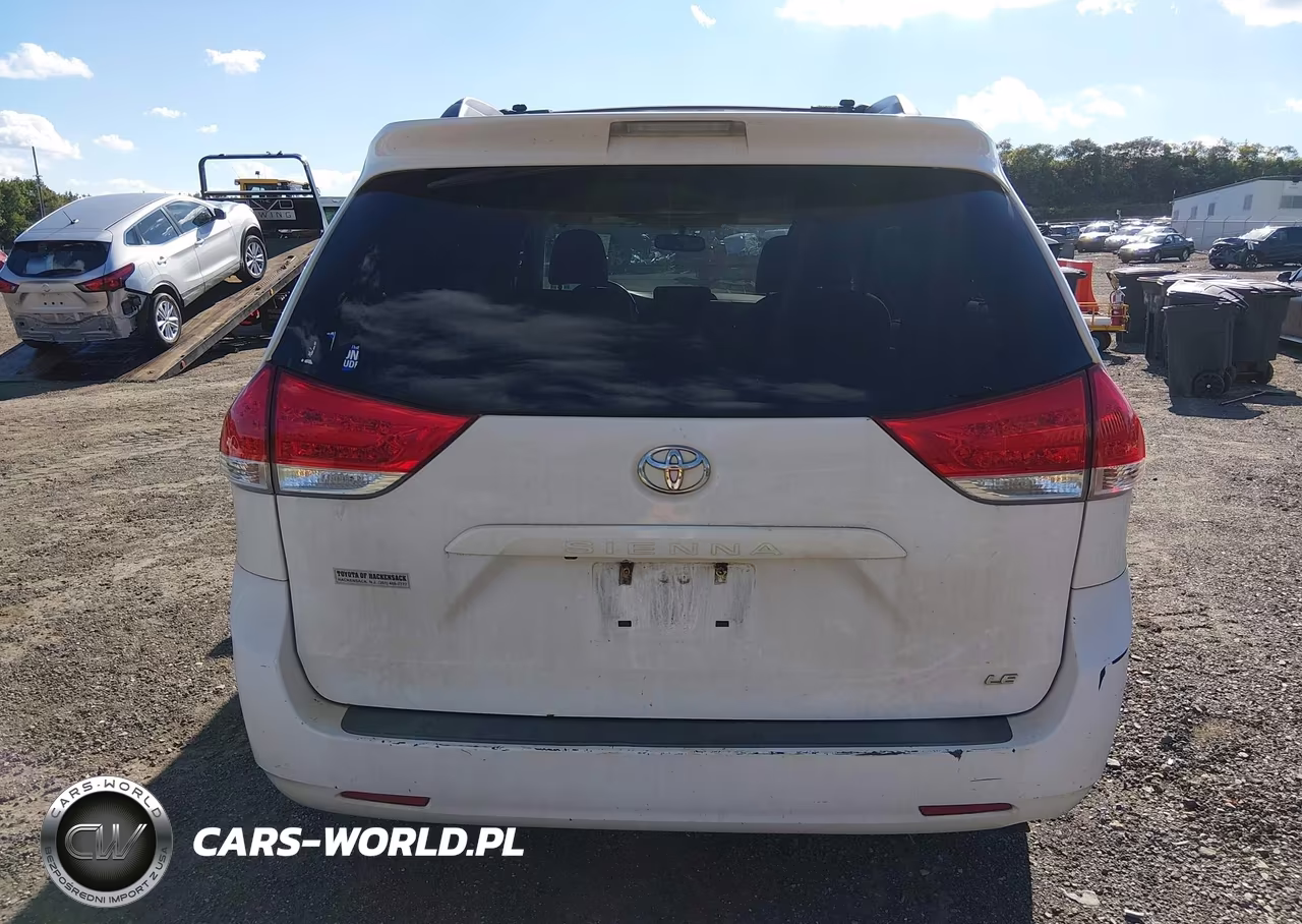 2013 Toyota Sienna Le V6 8 Passenger VIN:5TDKK3DC2DS329908 - 16