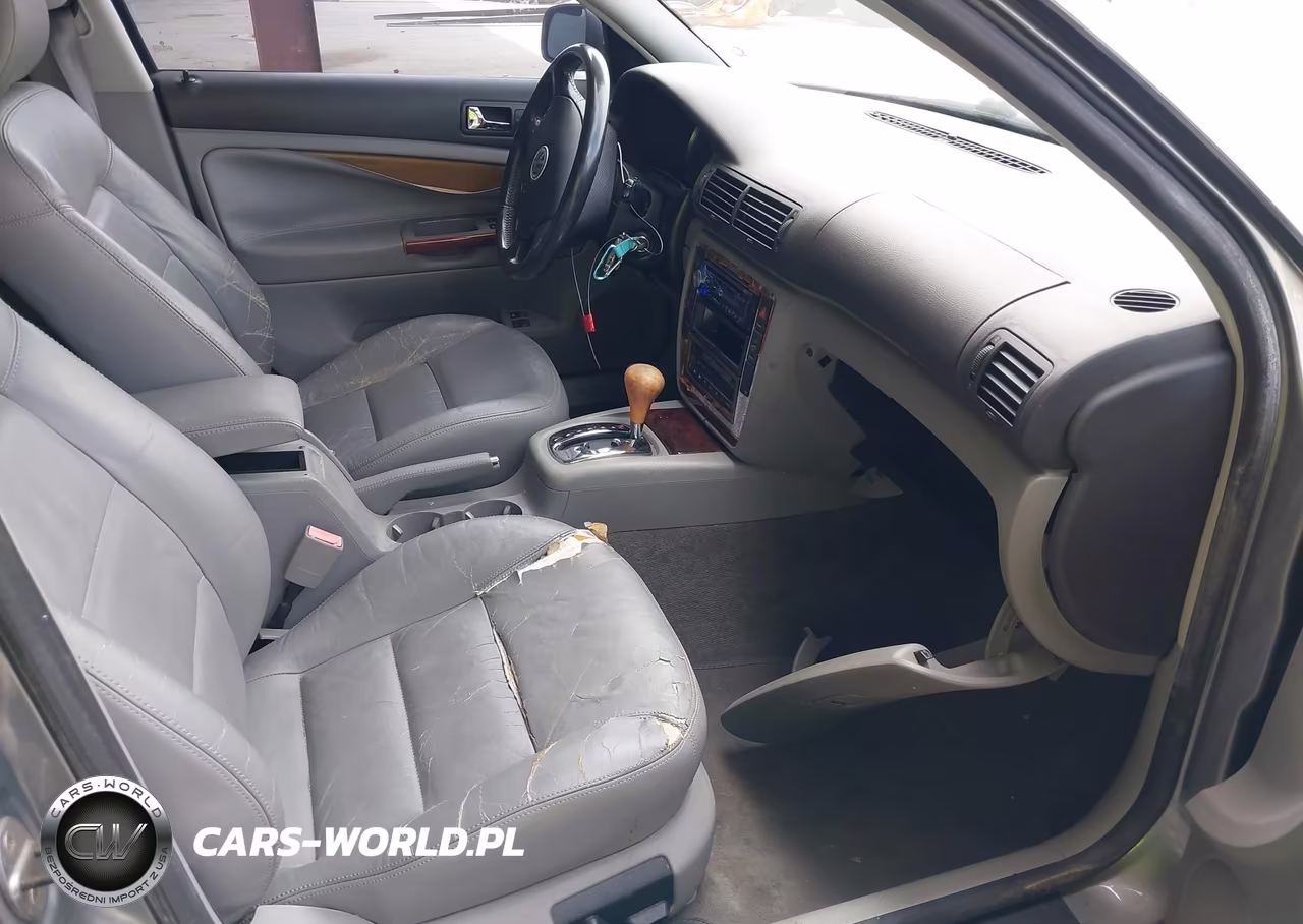 2003 Volkswagen Passat Glx VIN:WVWYH63B13E314601 - 5