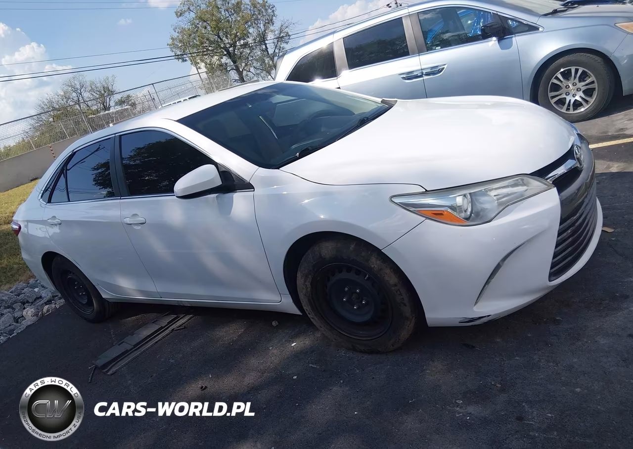 2015 Toyota Camry Le VIN:4T4BF1FK9FR454014 - 13