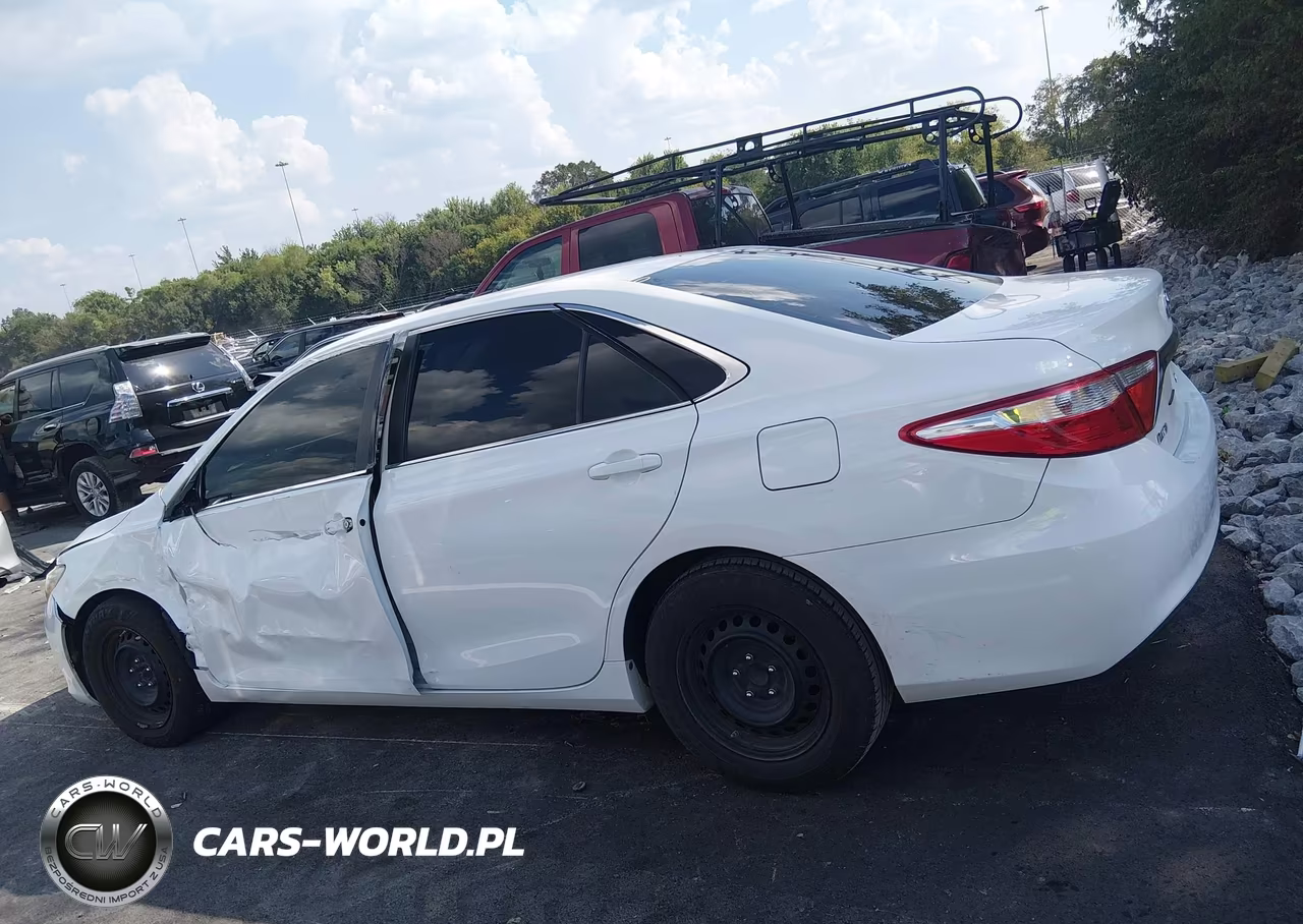 2015 Toyota Camry Le VIN:4T4BF1FK9FR454014 - 14