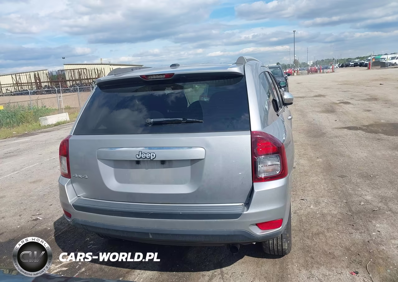 2016 Jeep Compass Sport VIN:1C4NJDBB7GD556480 - 16