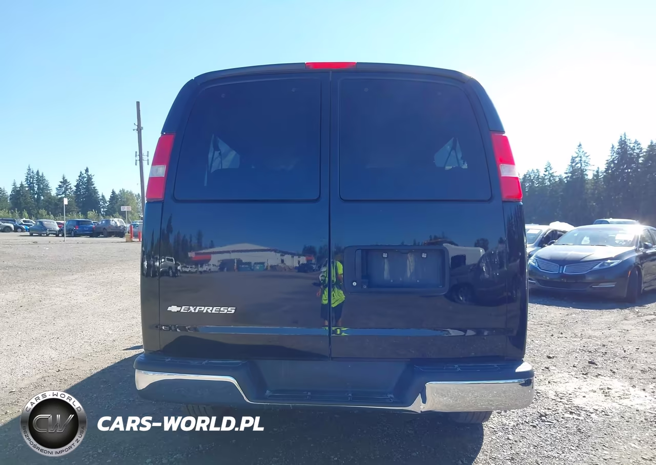 2018 Chevrolet Express 3500 Lt VIN:1GAZGPFG8J1299886 - 16