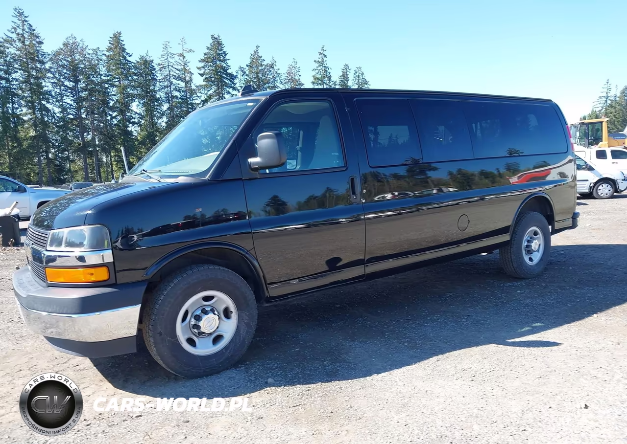 2018 Chevrolet Express 3500 Lt VIN:1GAZGPFG8J1299886 - 2
