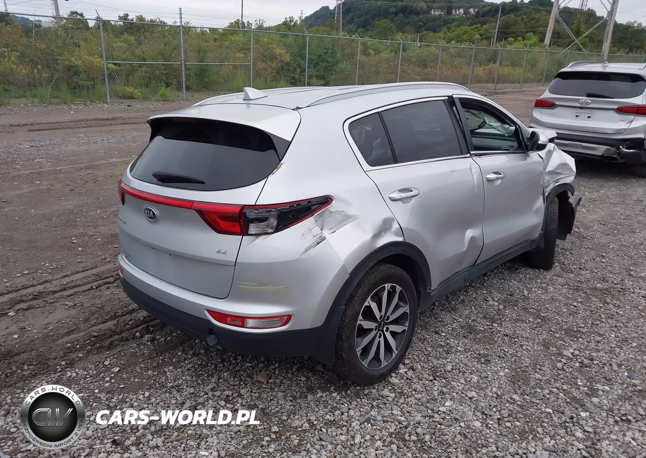 2019 Kia Sportage Ex VIN:KNDPNCAC6K7572226 - 4