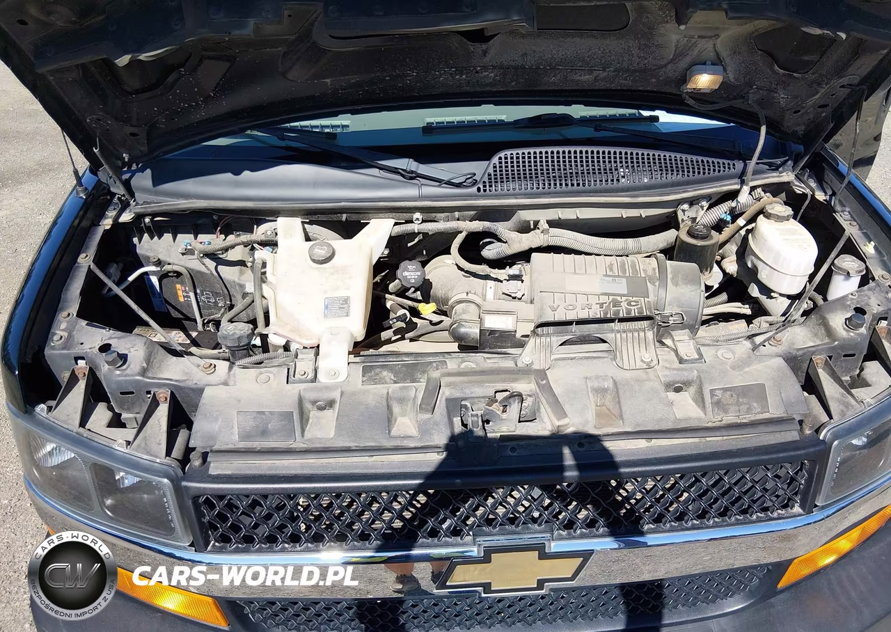 2018 Chevrolet Express 3500 Lt VIN:1GAZGPFG1J1299678 - 10