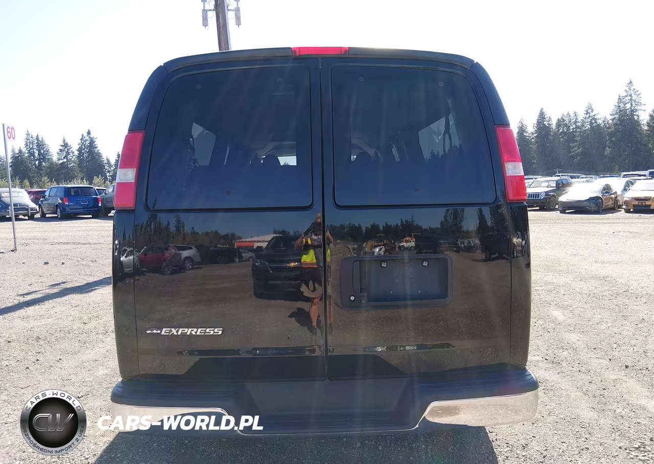 2018 Chevrolet Express 3500 Lt VIN:1GAZGPFG1J1299678 - 16