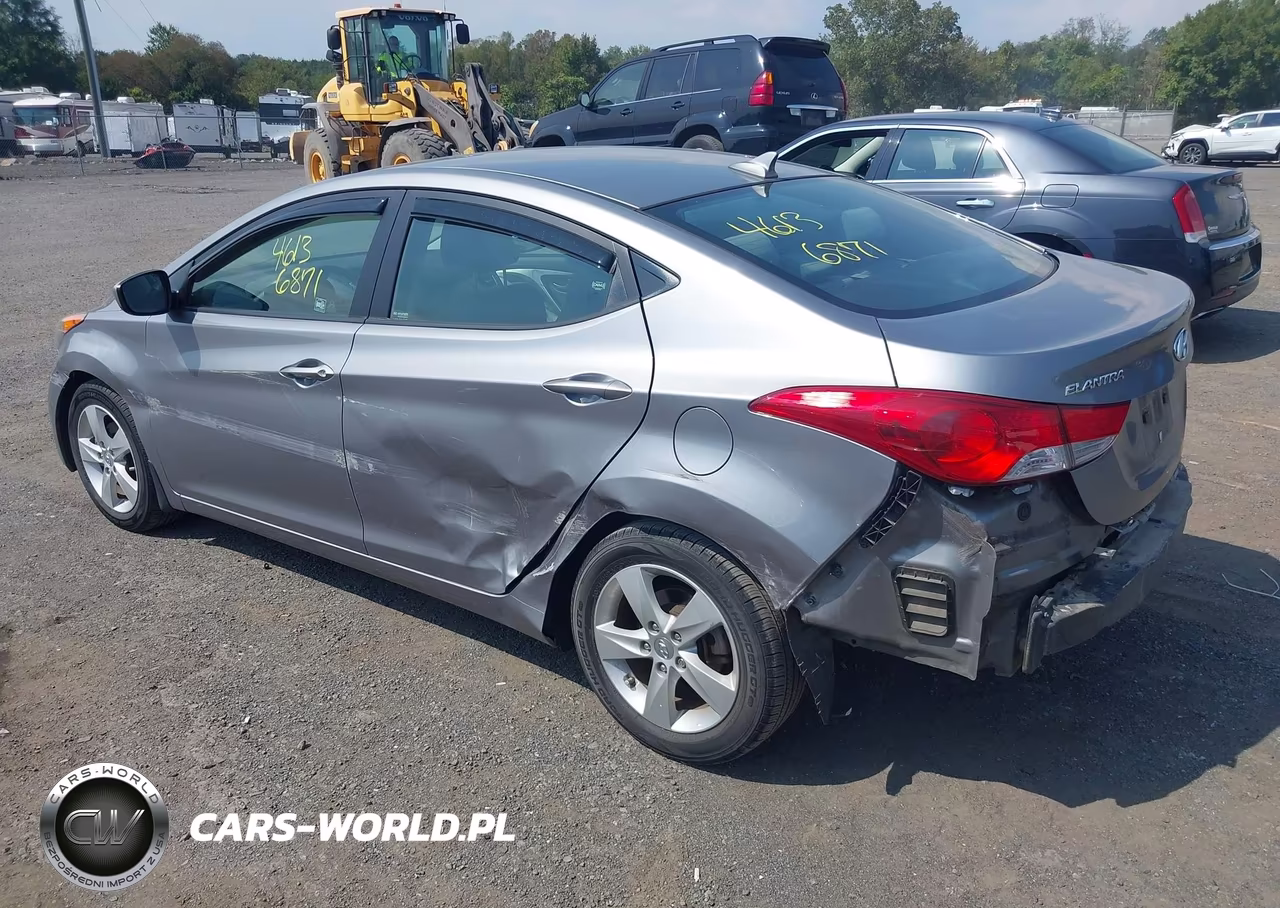 2013 Hyundai Elantra Gls VIN:KMHDH4AE1DU529950 - 3