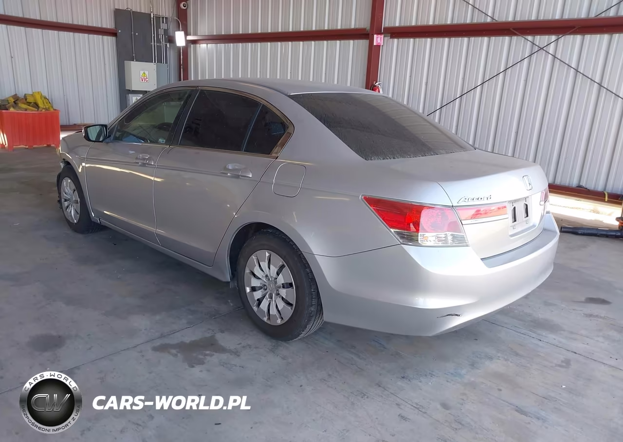 2011 Honda Accord VIN:18GCP2F32BA118569 - 3
