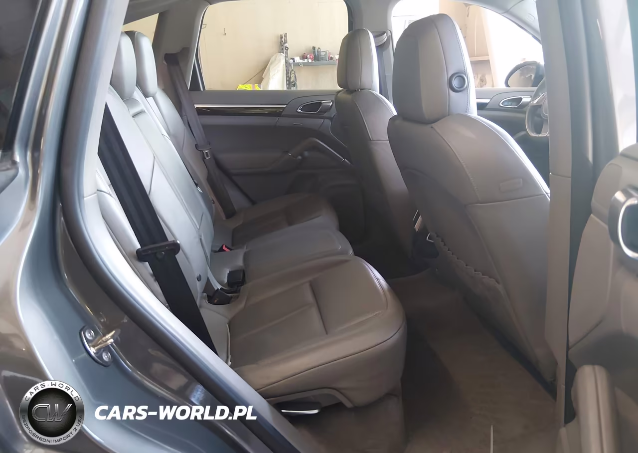 2014 Porsche Cayenne Platinum Edition VIN:WP1AA2A26ELA94497 - 8