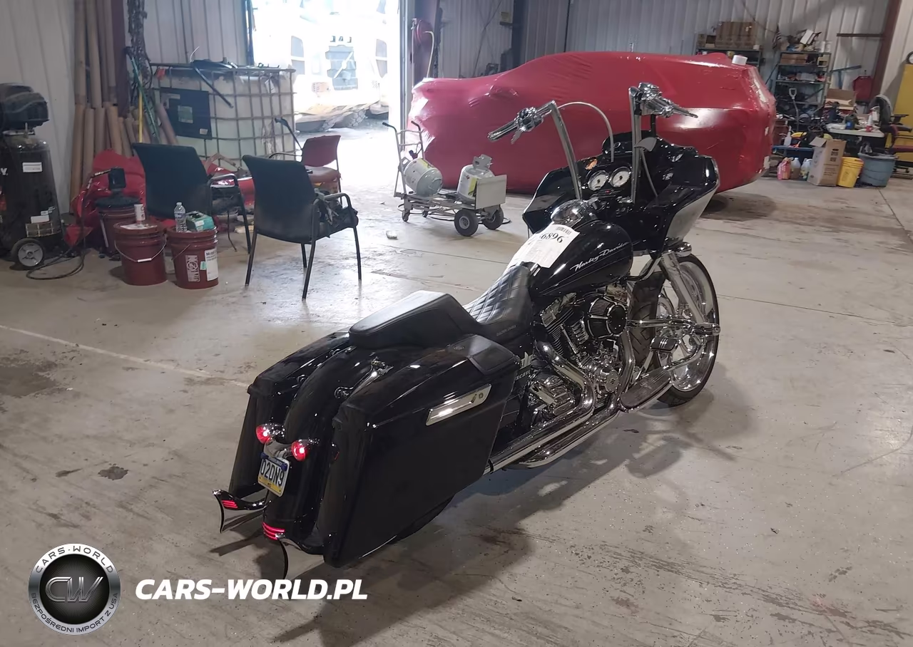 2013 Harley-Davidson Fltrx Road Glide Custom VIN:1HD1KHM16DB635085 - 4