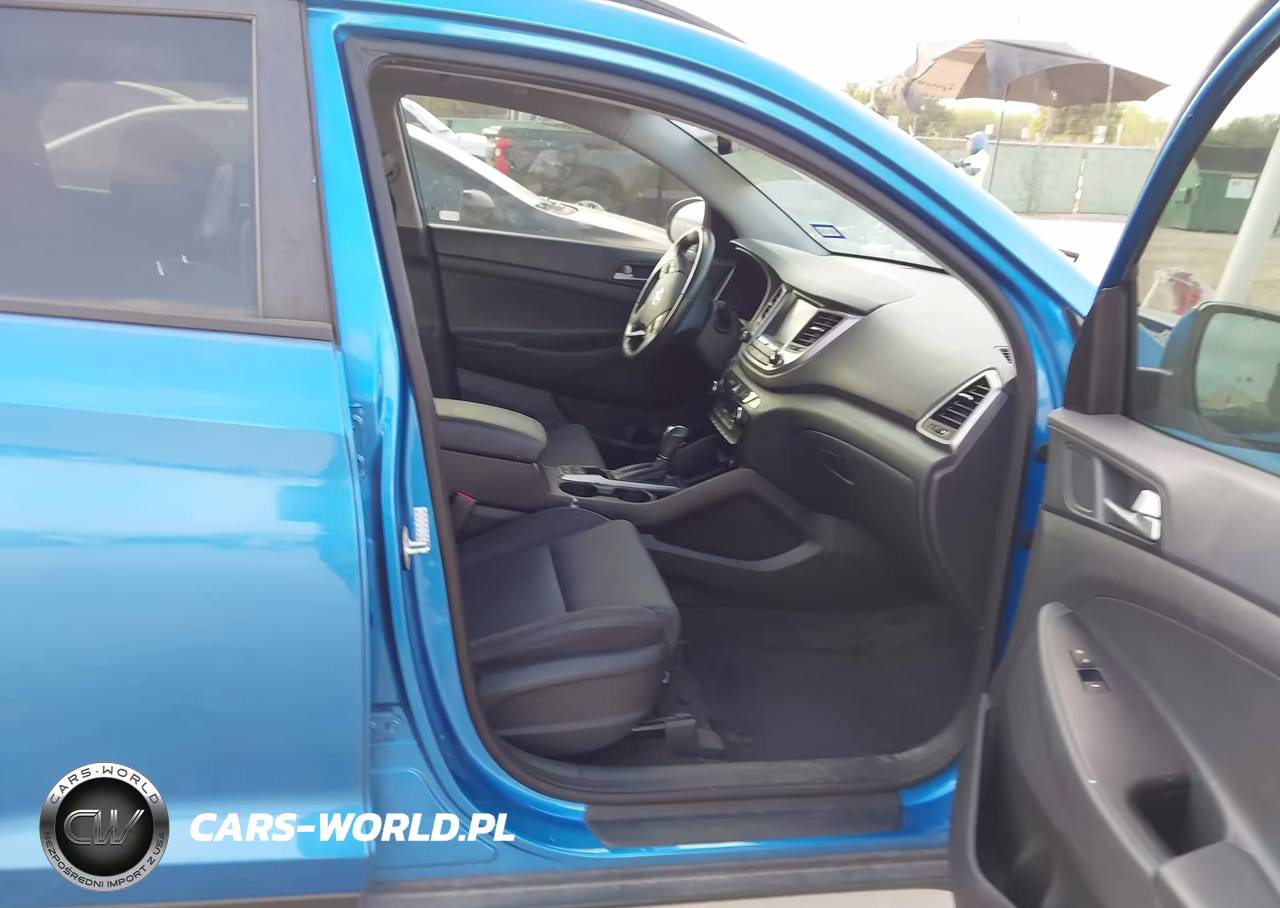 2018 Hyundai Tucson Value VIN:KM8J3CA28JU738969 - 5