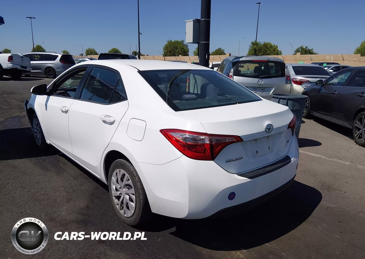 2017 Toyota Corolla Le VIN:2T1BURHE9HC803828 - 14