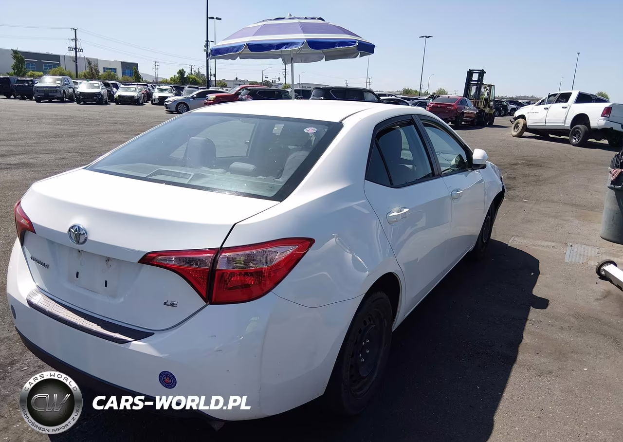 2017 Toyota Corolla Le VIN:2T1BURHE9HC803828 - 4