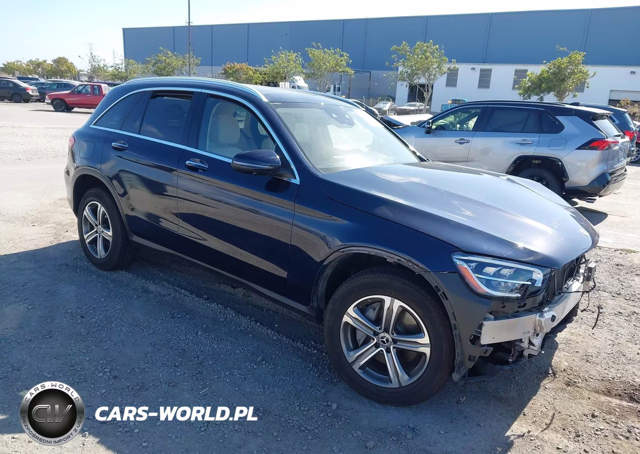2022 Mercedes-Benz Glc 300 4Matic Suv – zdjęcie 1 z 17