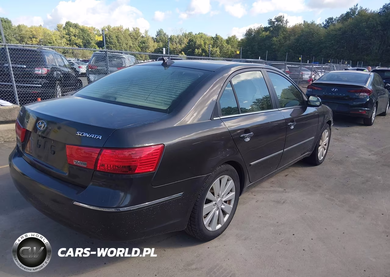 2009 Hyundai Sonata Limited VIN:5NPEU46CX9H561499 - 4