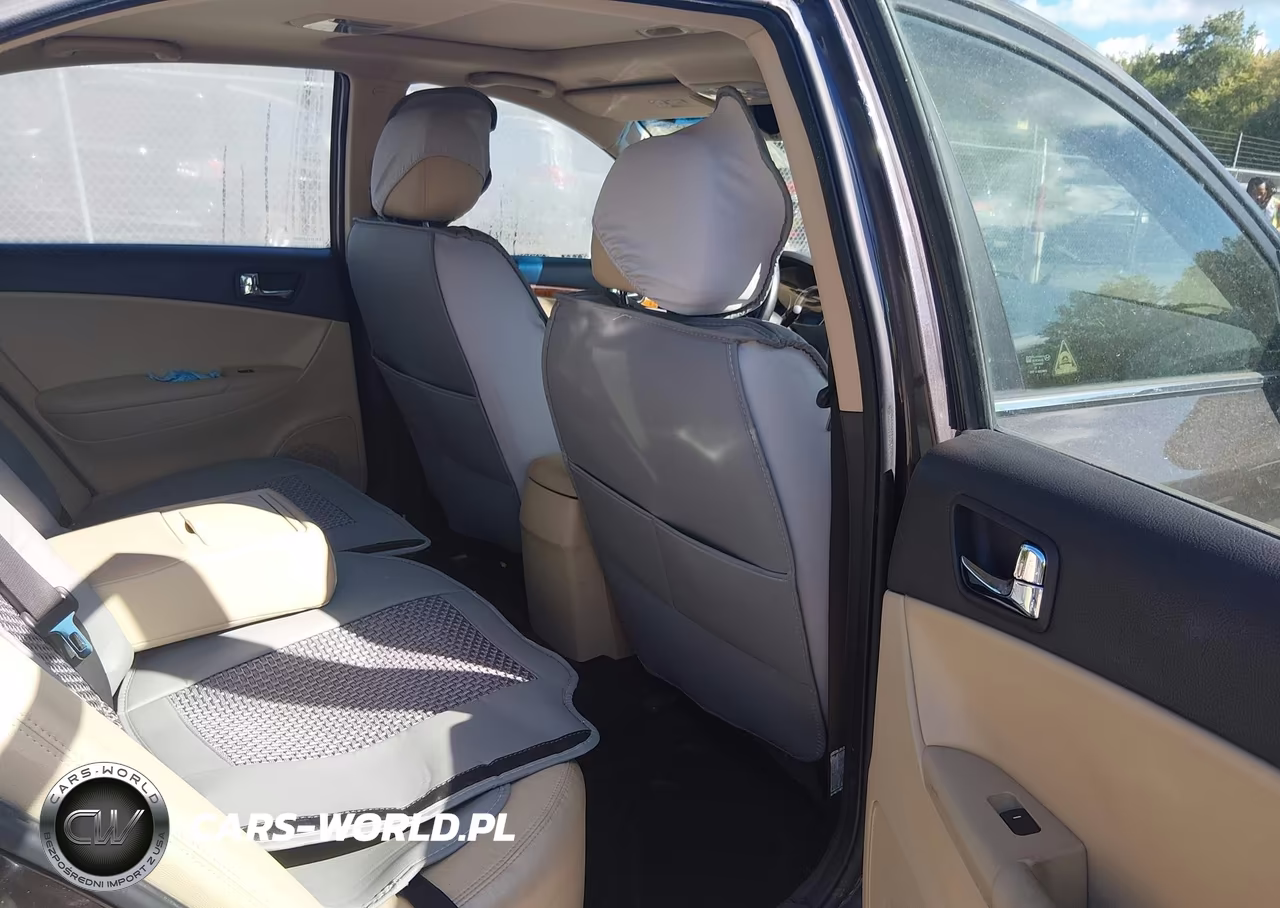 2009 Hyundai Sonata Limited VIN:5NPEU46CX9H561499 - 8