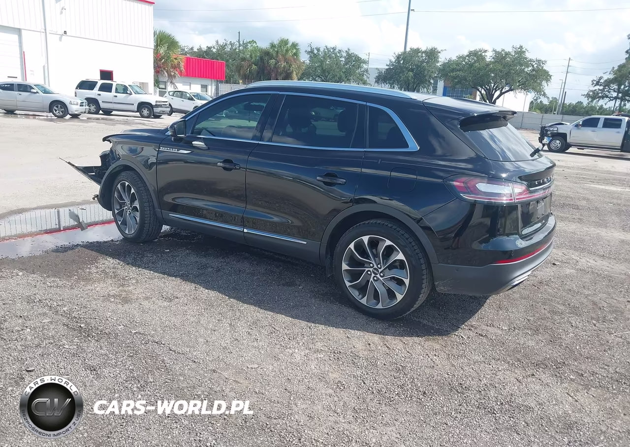 2022 Lincoln Nautilus Reserve VIN:2LMPJ6K99NBL02564 - 3