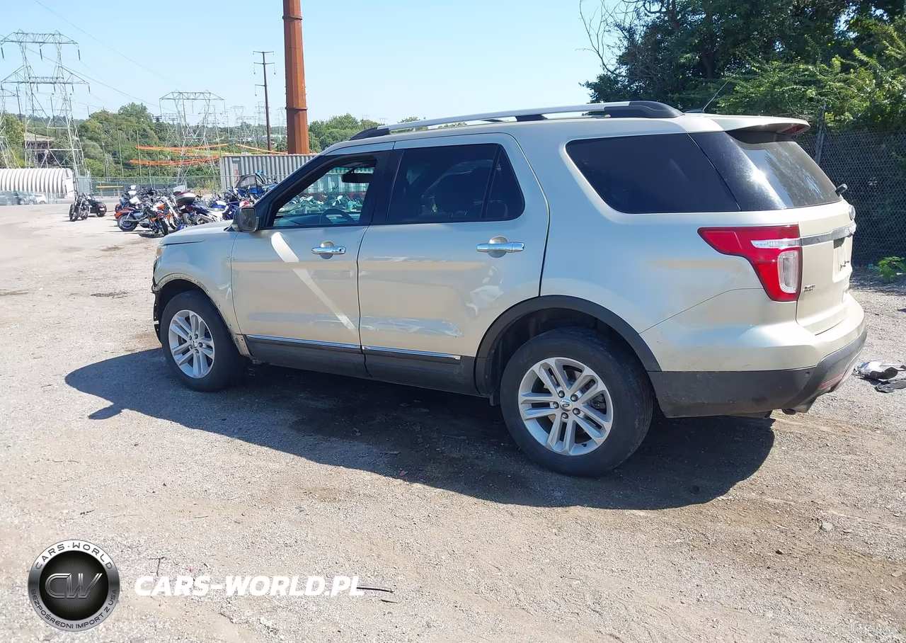 2011 Ford Explorer Xlt VIN:1FMHK8D80BGA63438 - 3