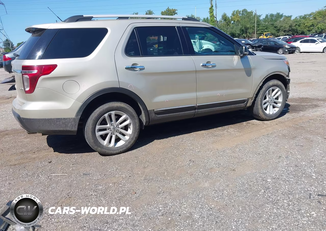 2011 Ford Explorer Xlt VIN:1FMHK8D80BGA63438 - 4