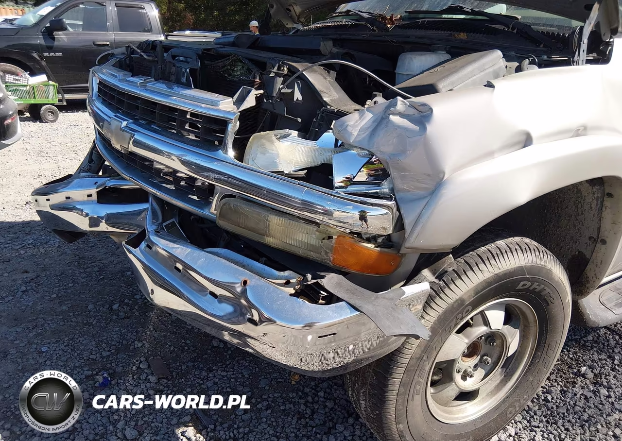 2004 Chevrolet Suburban 1500 Lt VIN:1GNEC16Z84J322000 - 6