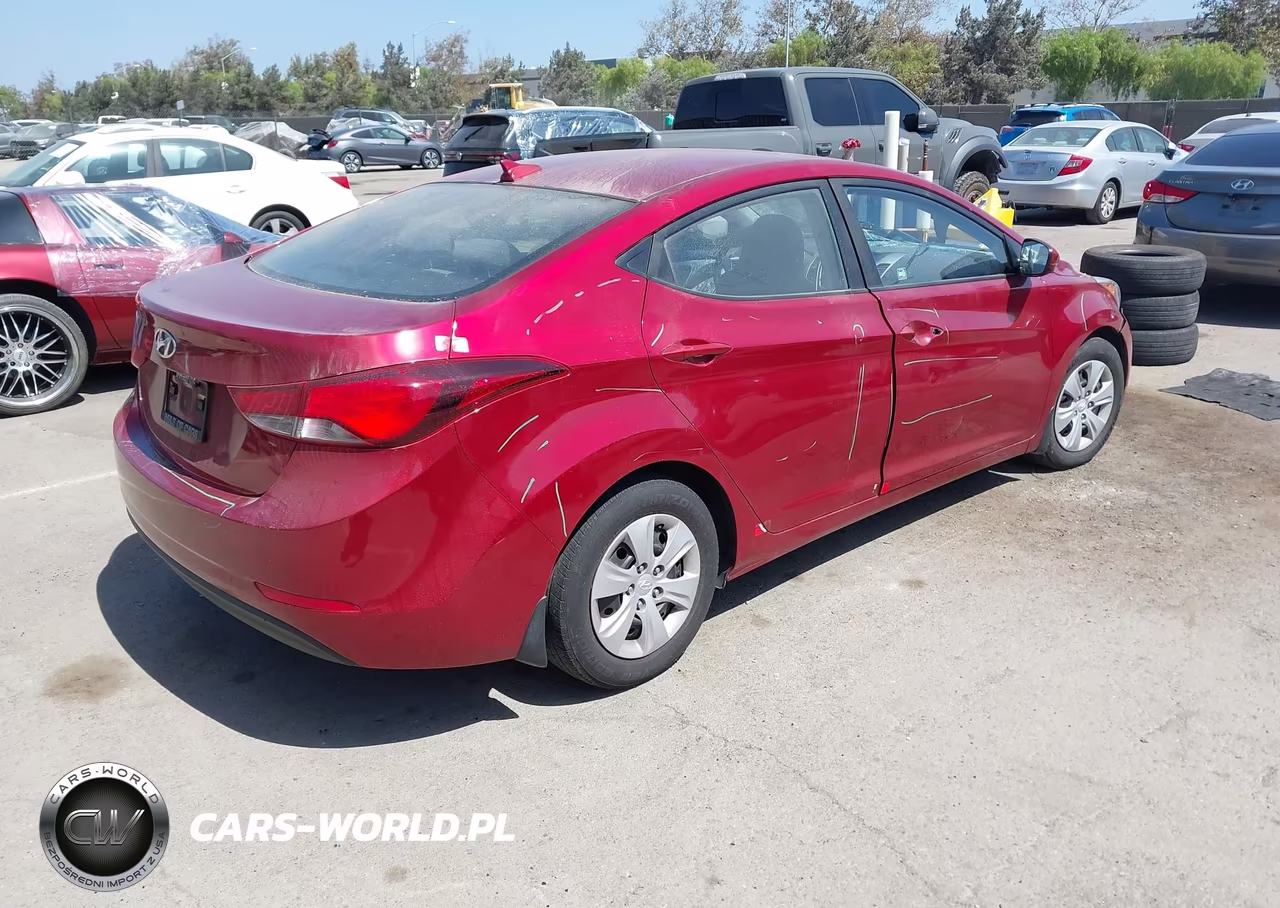 2016 Hyundai Elantra Se VIN:5NPDH4AE0GH727194 - 4