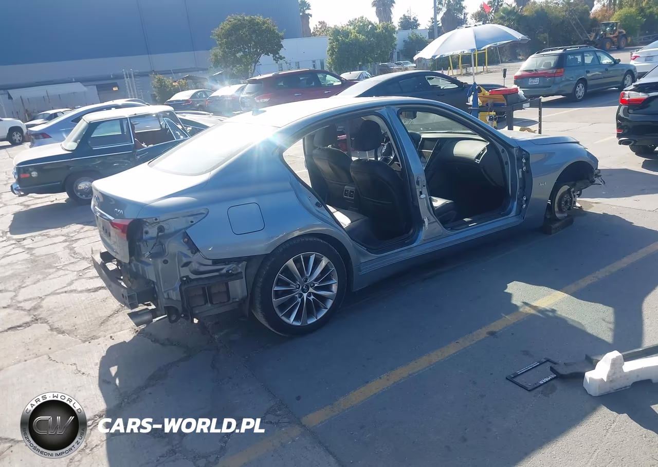 2018 Infiniti Q50 3.0T Luxe VIN:JN1EV7AP0JM363360 - 4