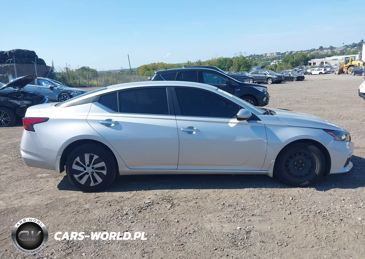 2022 Nissan Altima 2.5 S VIN:1N4BL4BV8NN361556 - 13