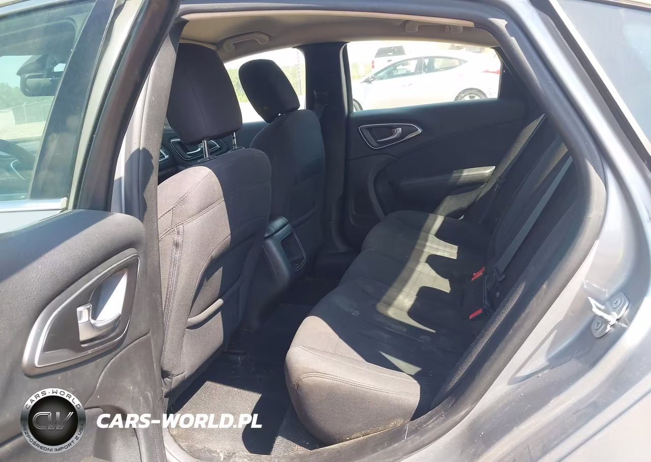 2015 Chrysler 200 Limited VIN:1C3CCCAB9FN653089 - 8