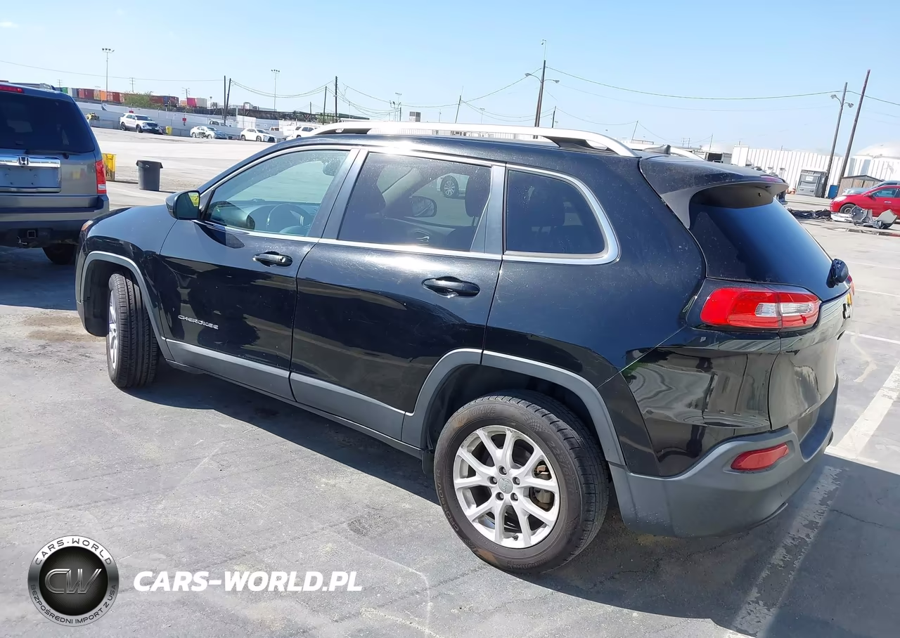 2017 Jeep Cherokee Latitude Fwd VIN:1C4PJLCB8HD221585 - 3