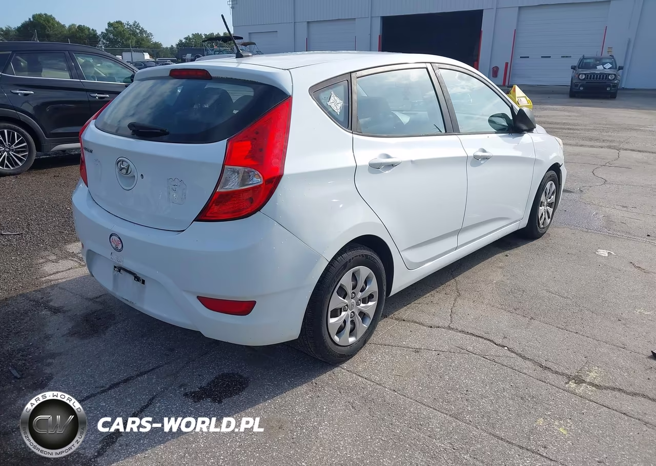 2017 Hyundai Accent Se VIN:KMHCT5AE4HU334950 - 4