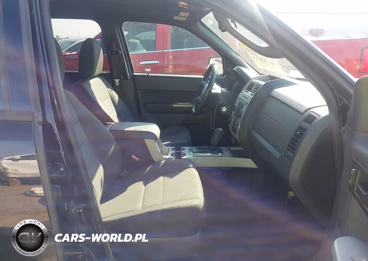 2012 Ford Escape Xlt VIN:1FMCU0D77CKA99770 - 5