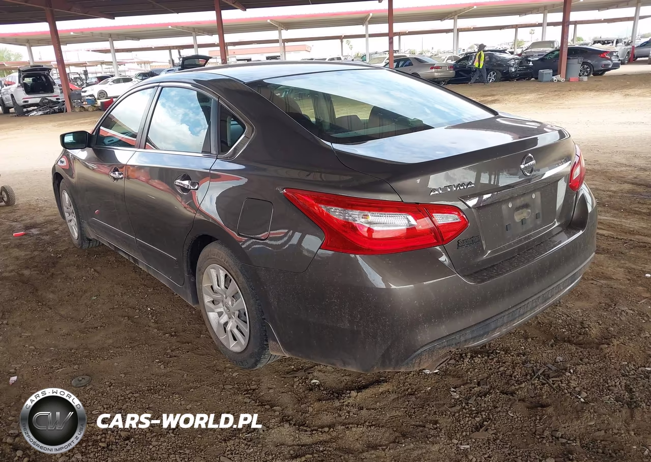 2016 Nissan Altima 2.5 S VIN:1N4AL3AP4GC238554 - 3