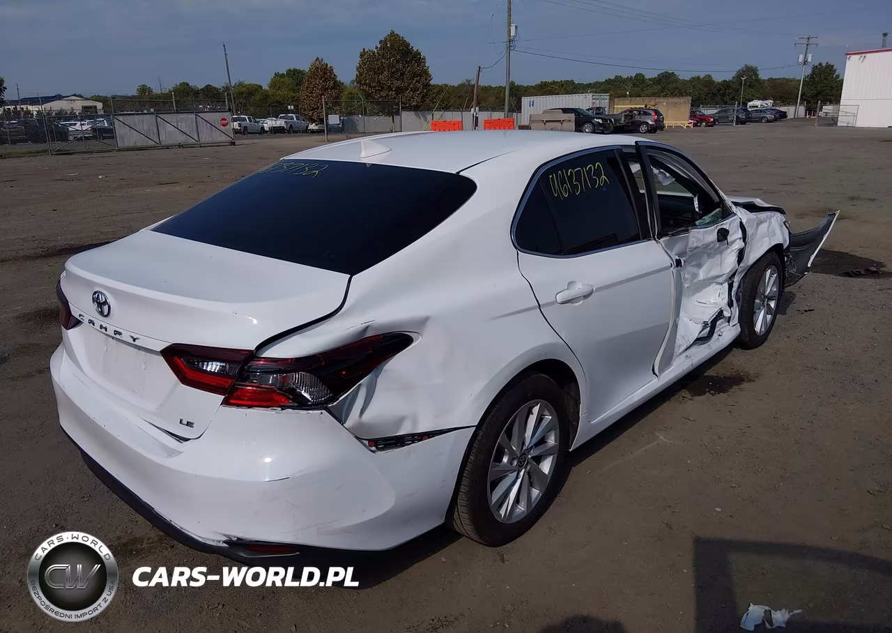 2021 Toyota Camry Le VIN:4T1C11AK7MU408392 - 4
